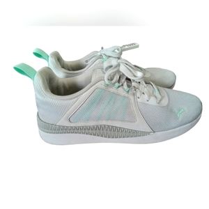 PUMA‎ Women's Pacer Net Cage Soft Foam Sneakers ~ White & Mint Sz. 10